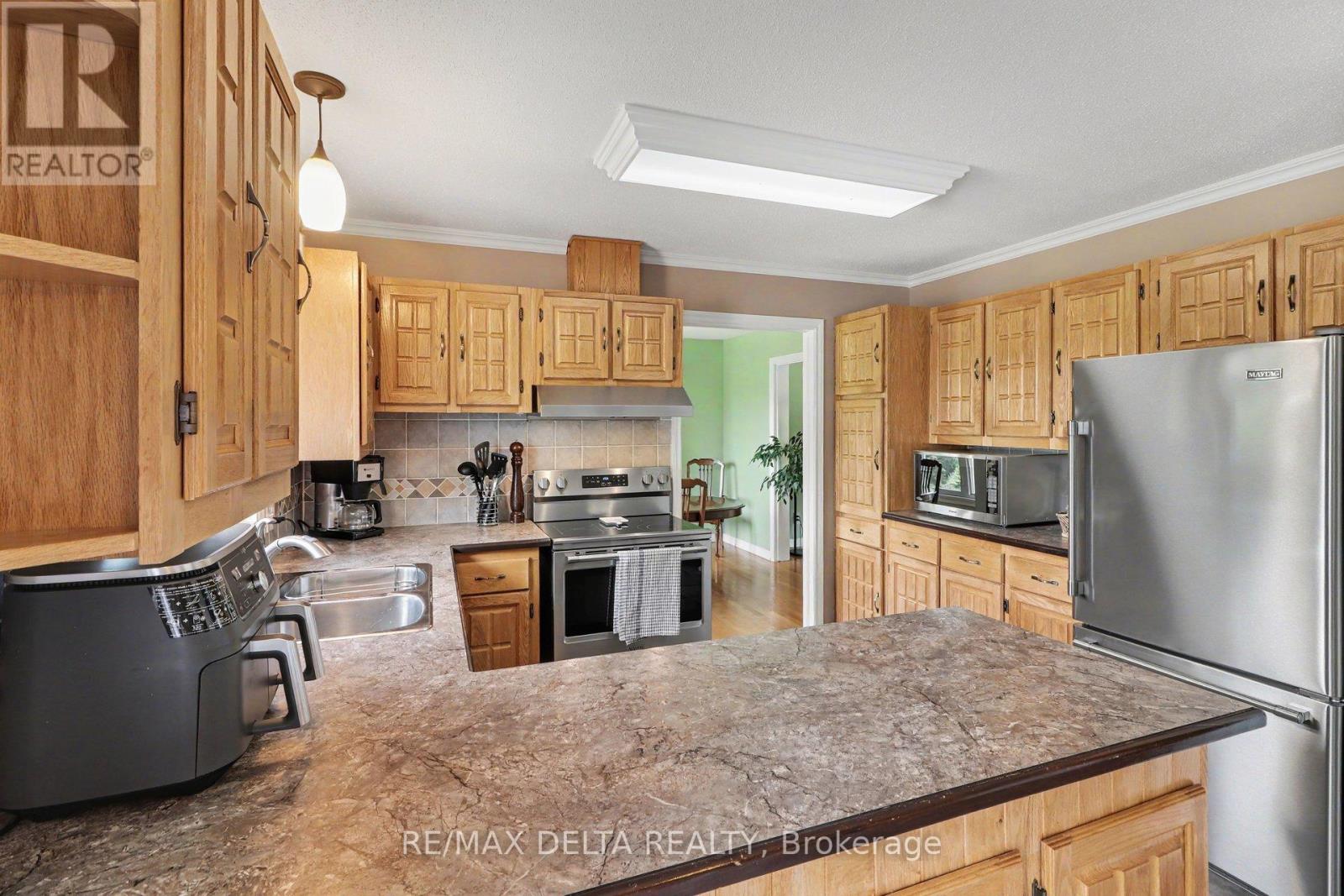 3711 MARCIL ROAD - 14