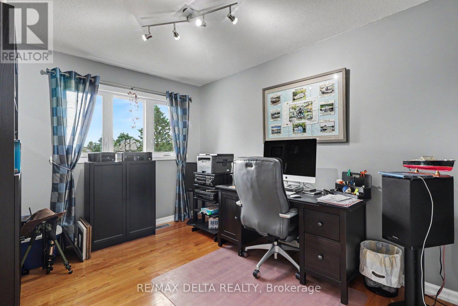 3711 MARCIL ROAD - 28