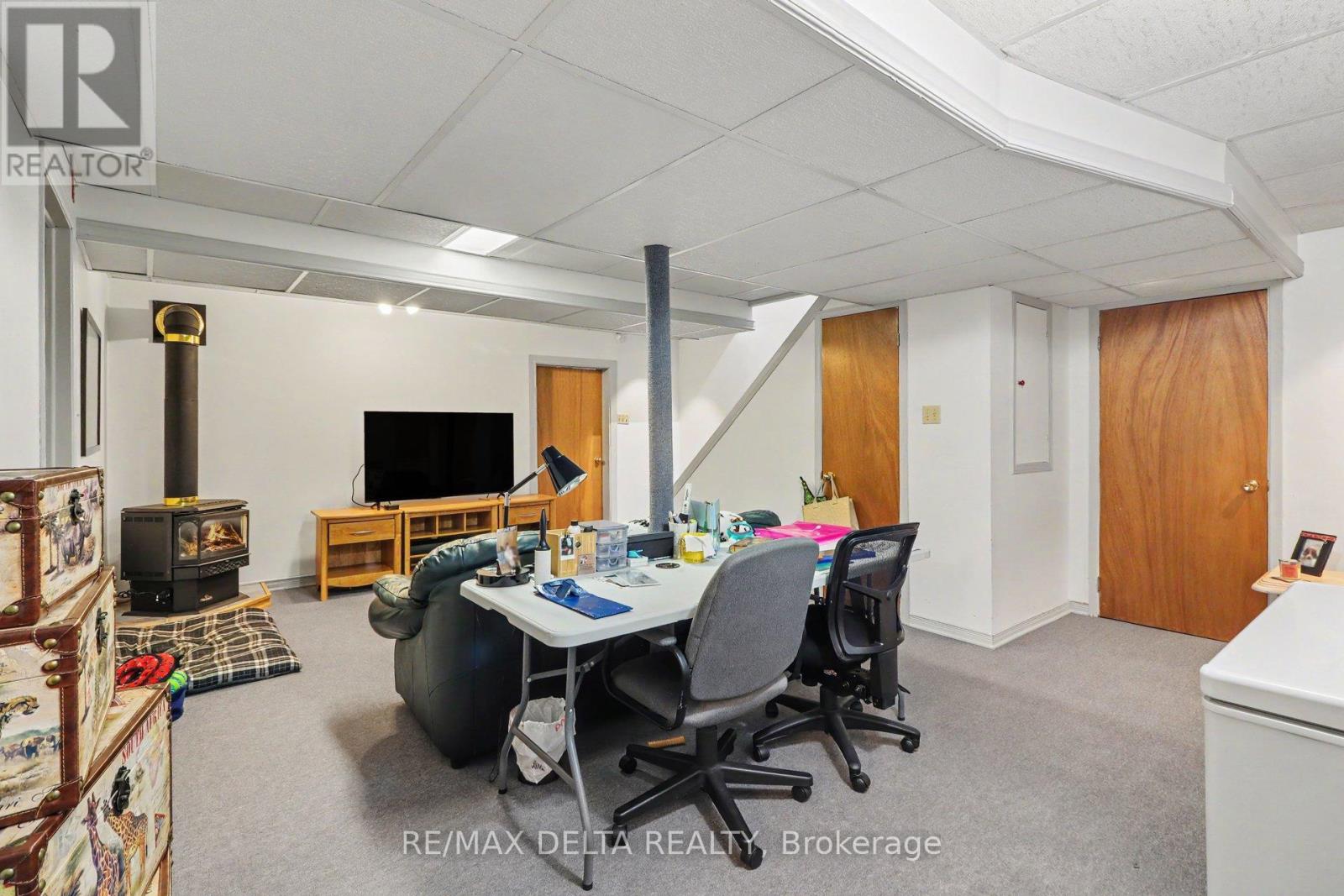 3711 MARCIL ROAD - 35