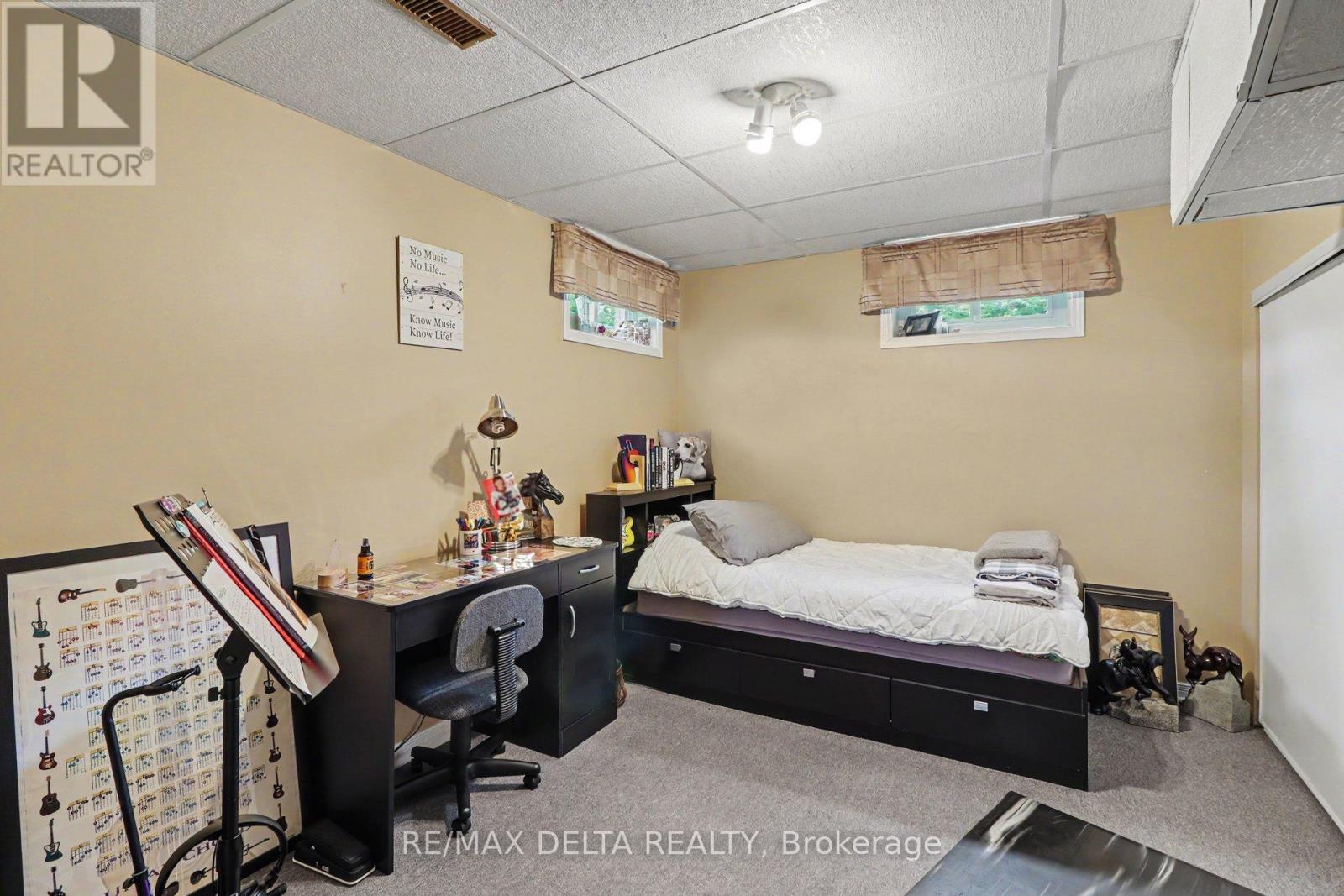3711 MARCIL ROAD - 36