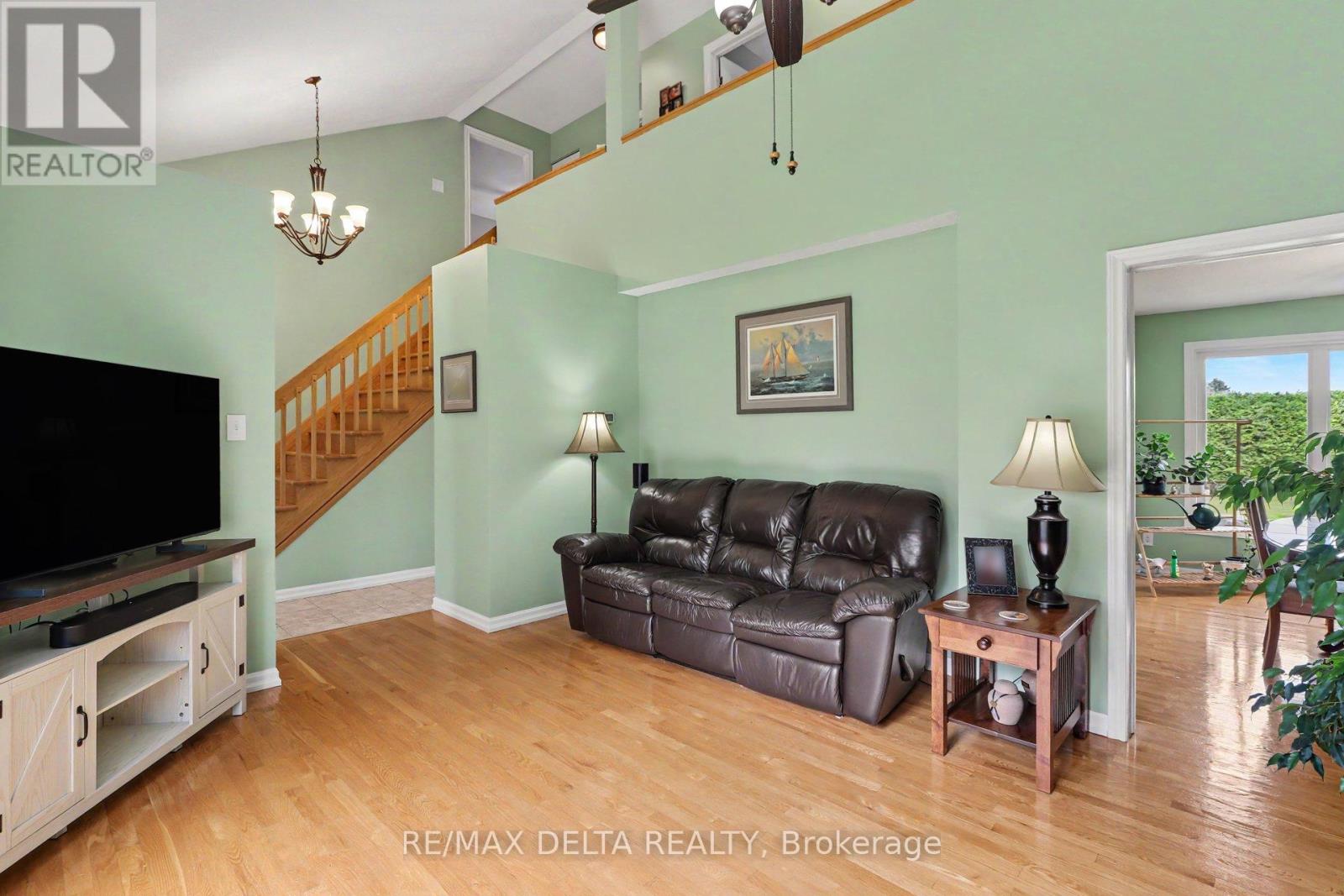 3711 MARCIL ROAD - 8