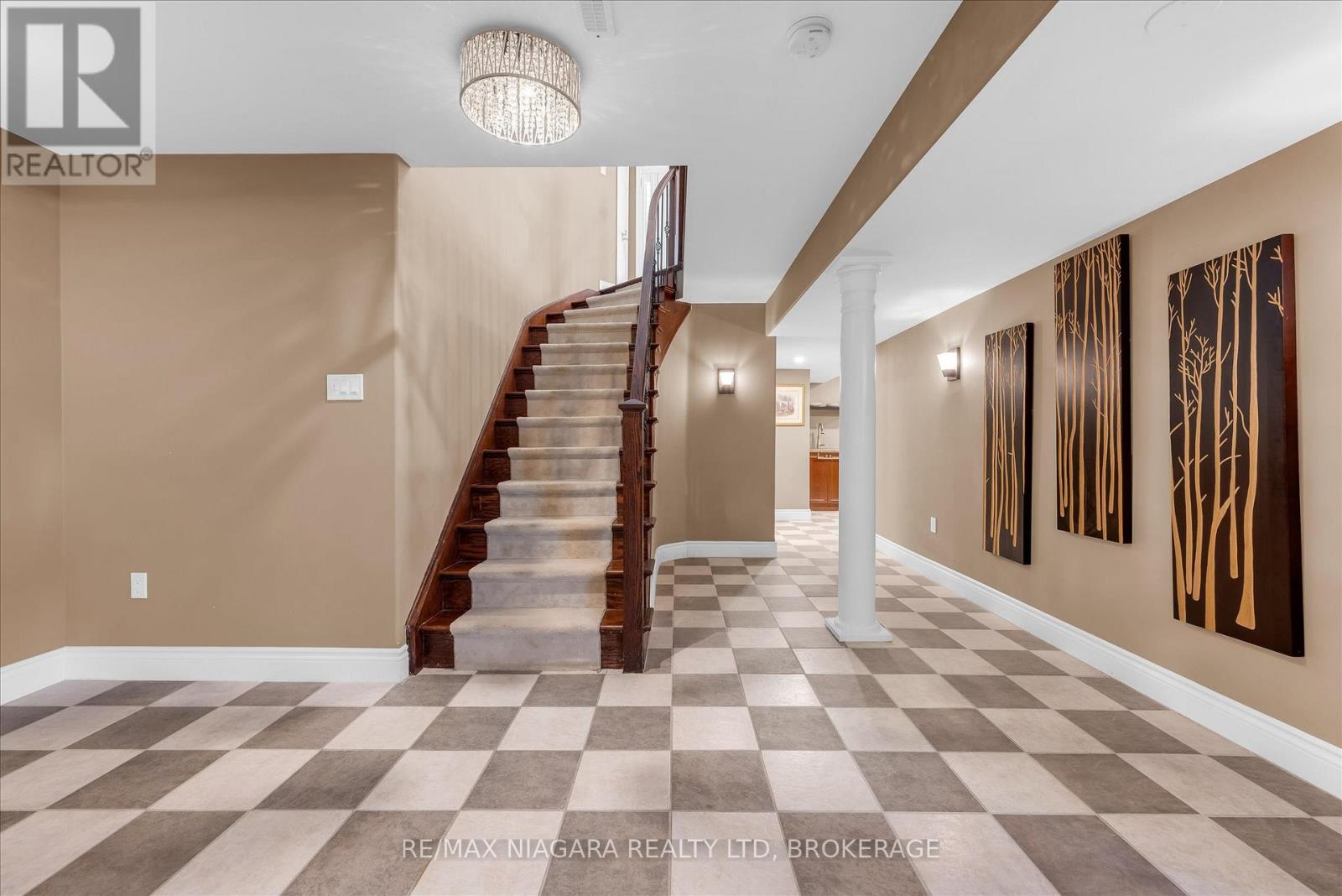 404 WRIGHT CRESCENT - 15