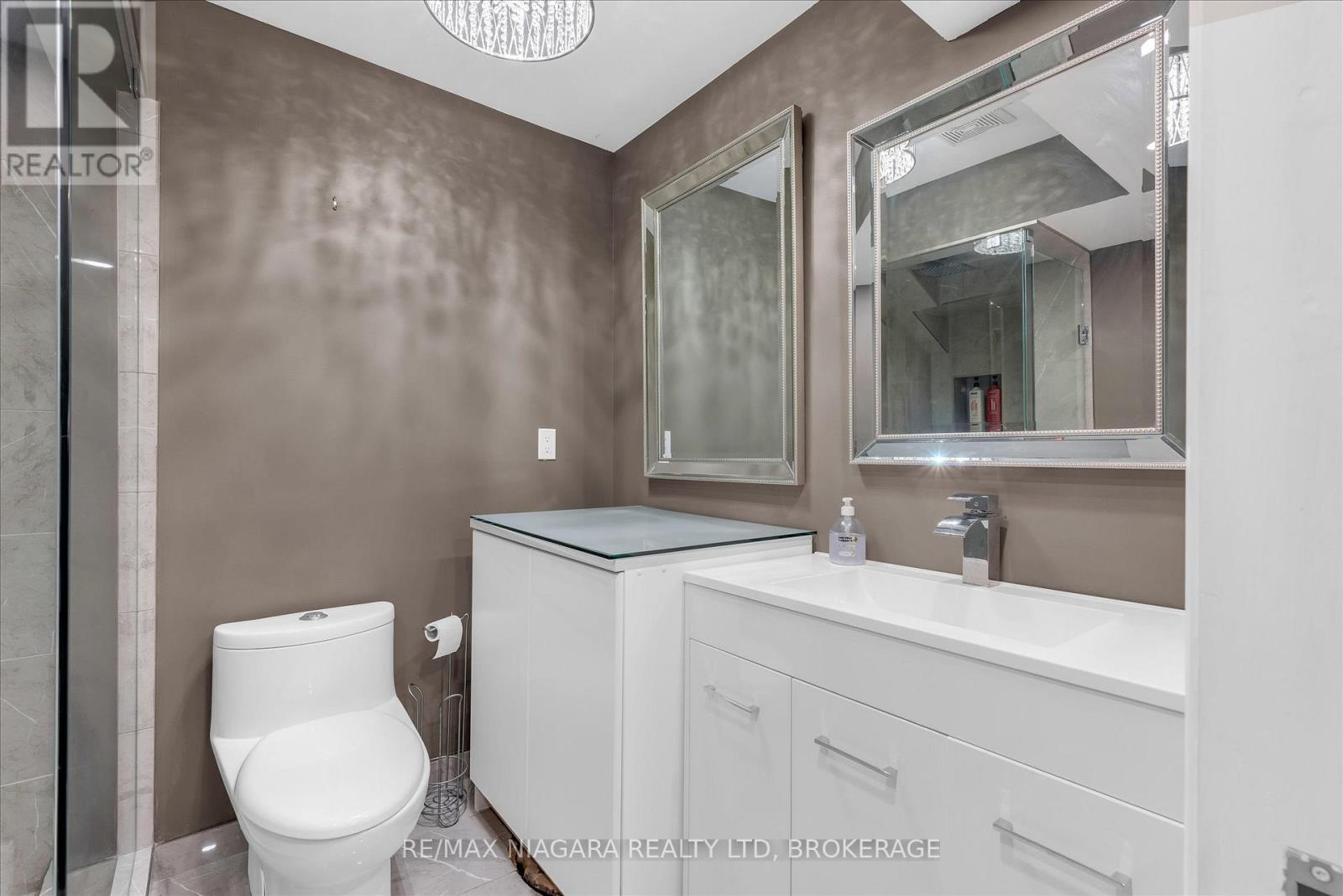 404 WRIGHT CRESCENT - 16