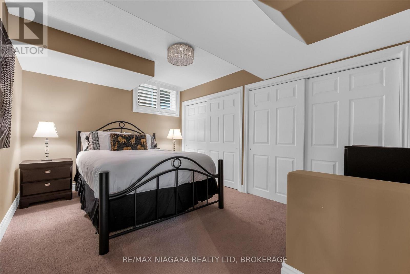 404 WRIGHT CRESCENT - 20