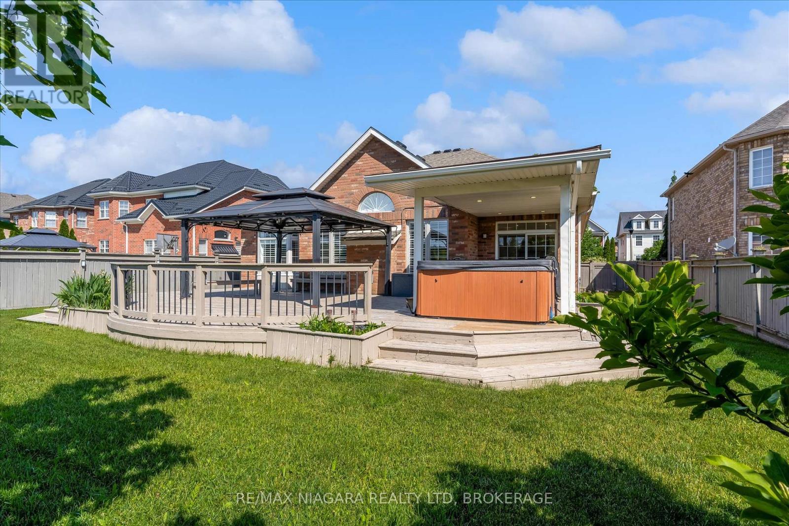 404 WRIGHT CRESCENT - 24