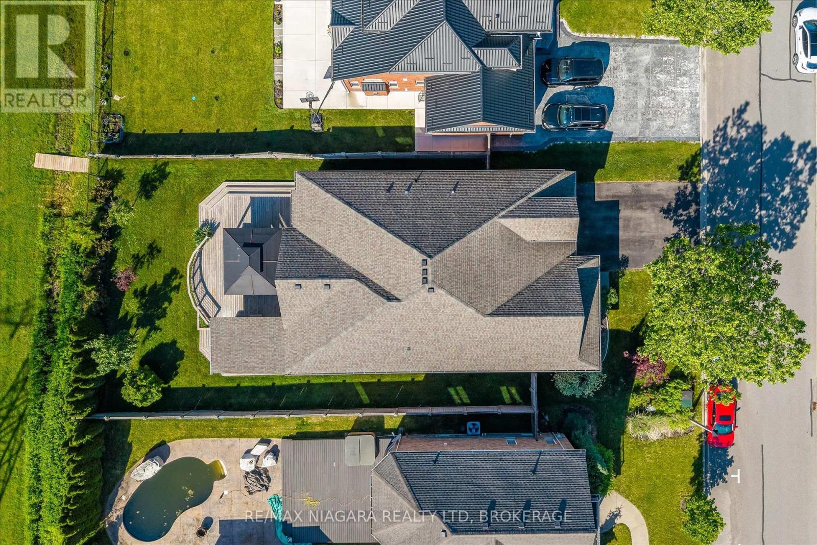404 WRIGHT CRESCENT - 27