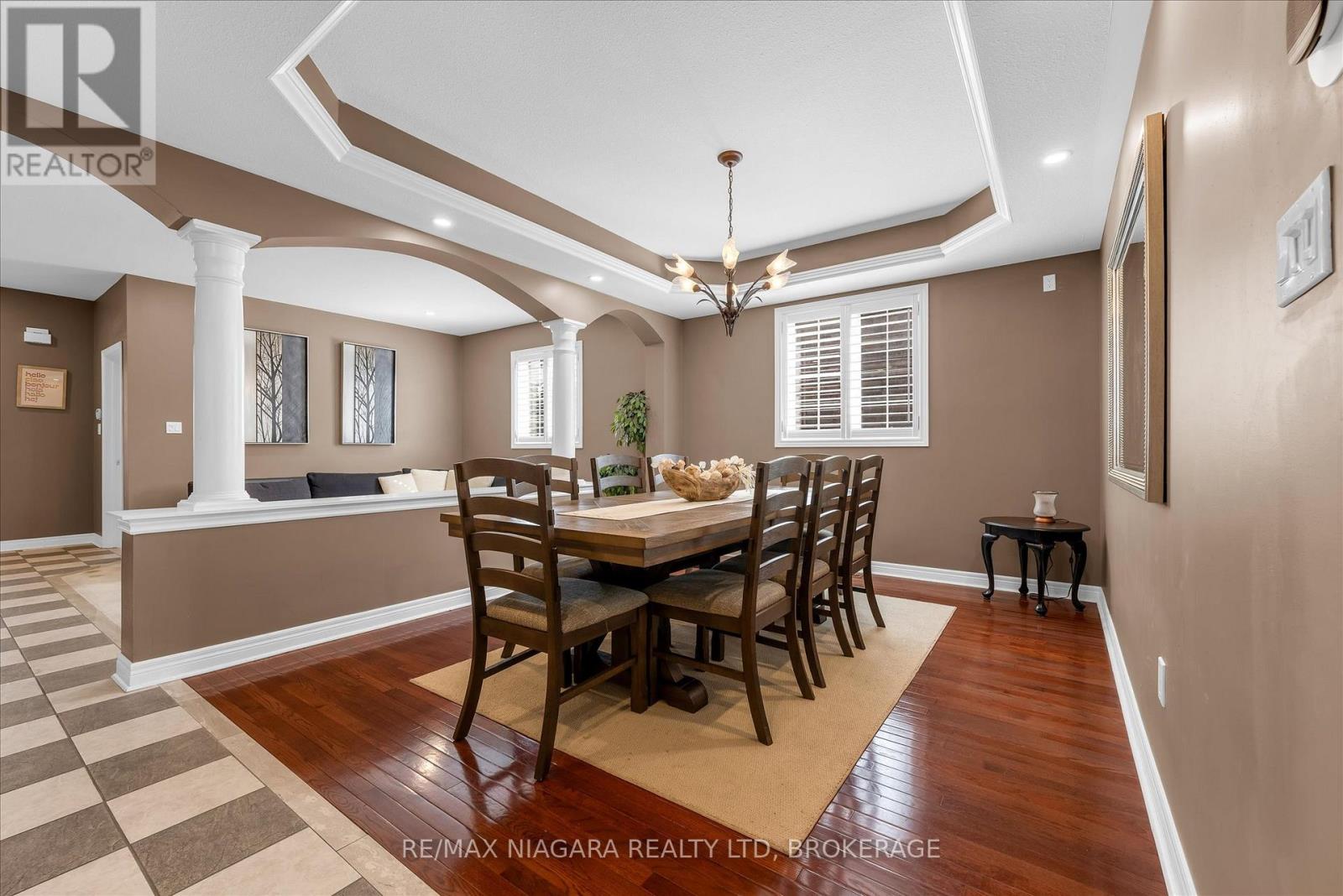 404 WRIGHT CRESCENT - 4
