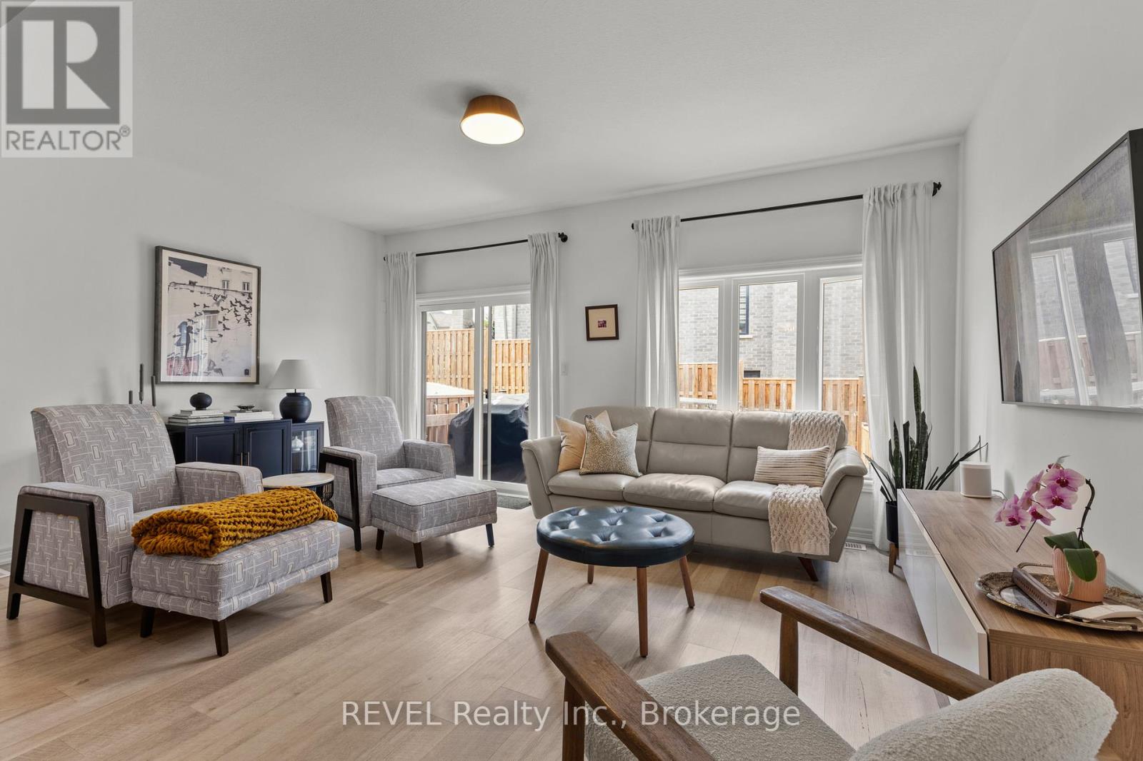 3954 CROWN STREET - 10