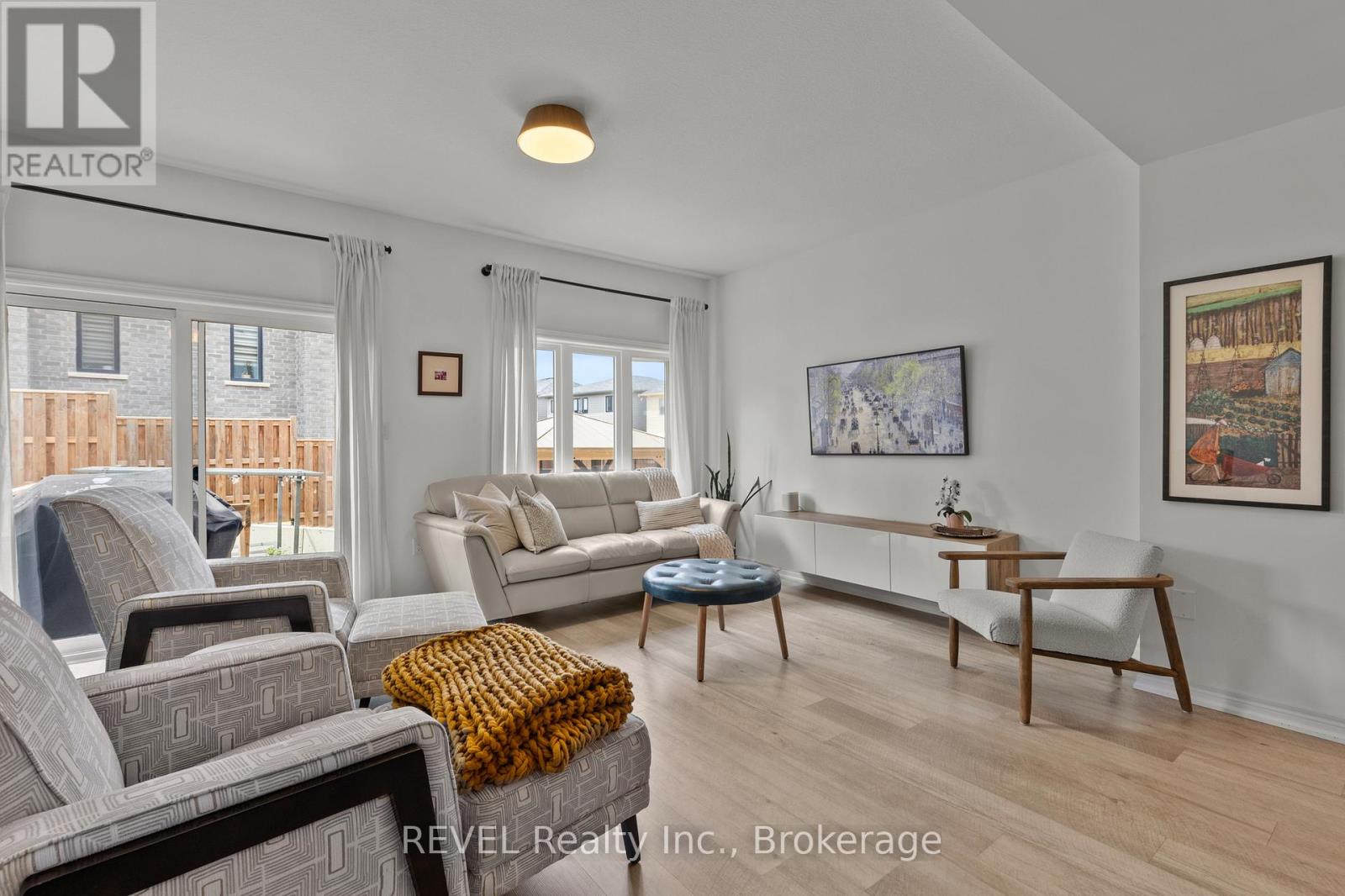 3954 CROWN STREET - 11