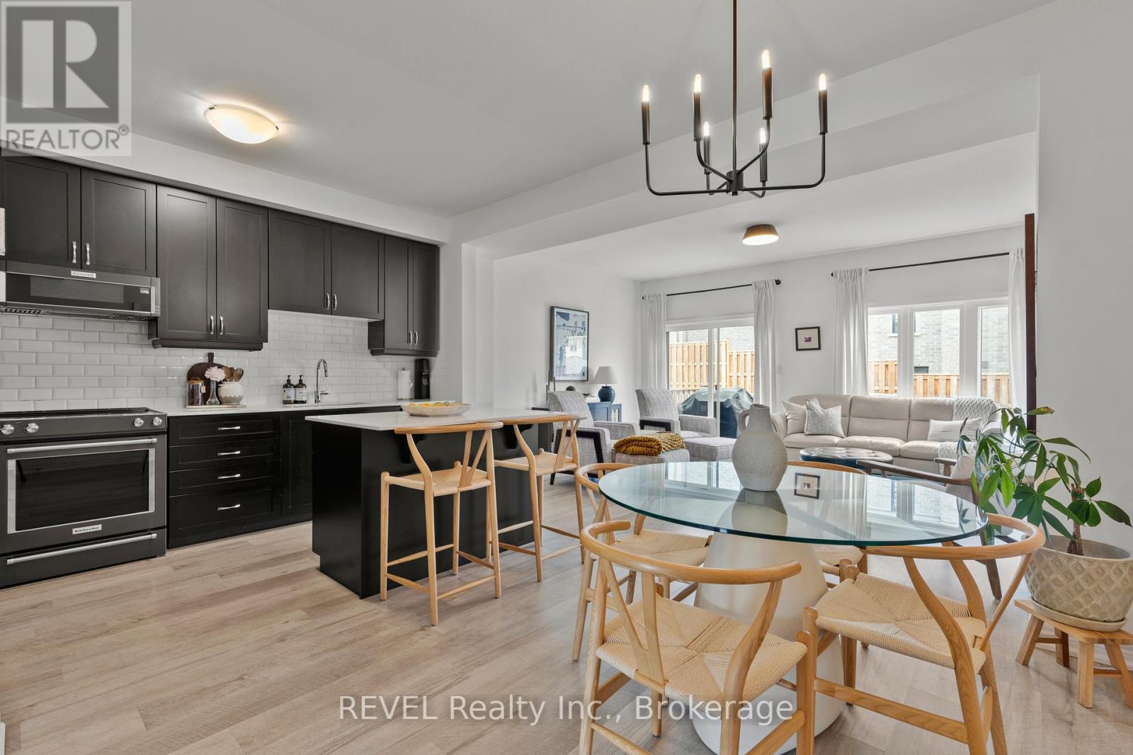 3954 CROWN STREET - 5