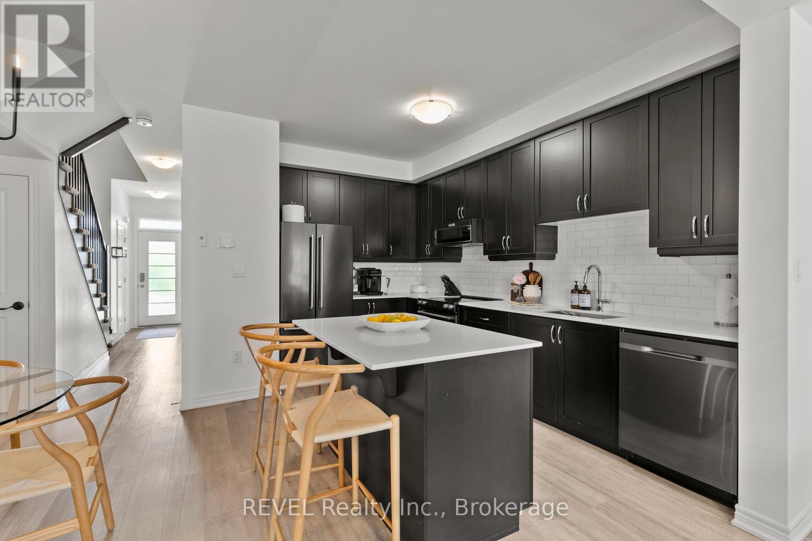 3954 CROWN STREET - 6
