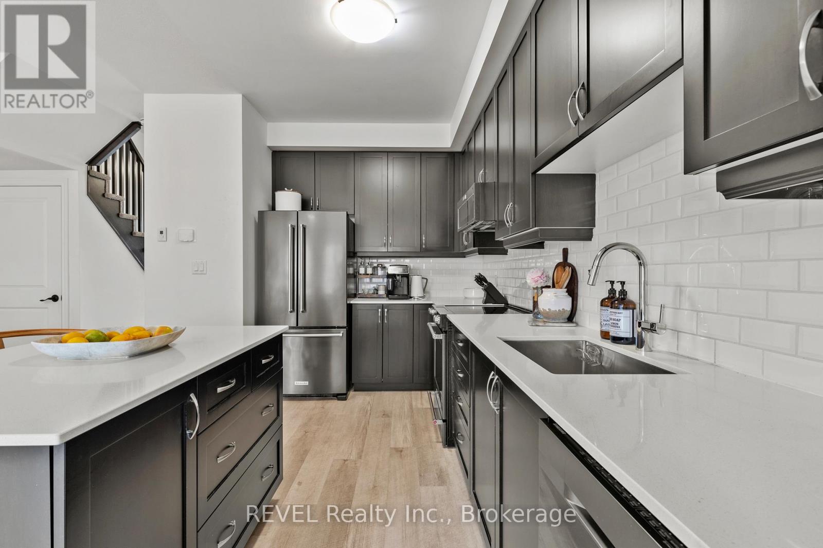 3954 CROWN STREET - 8