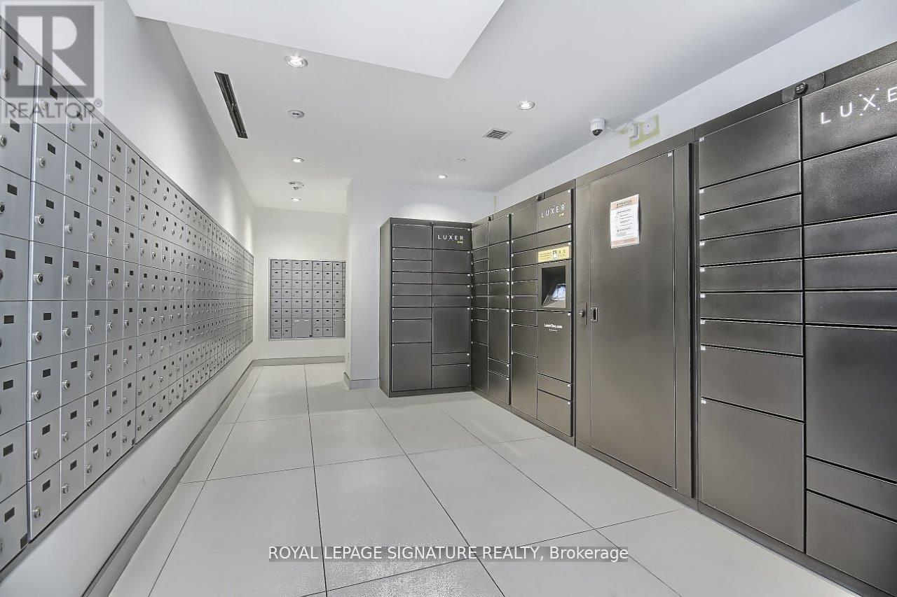 #1006 20 RICHARDSON STREET - 20