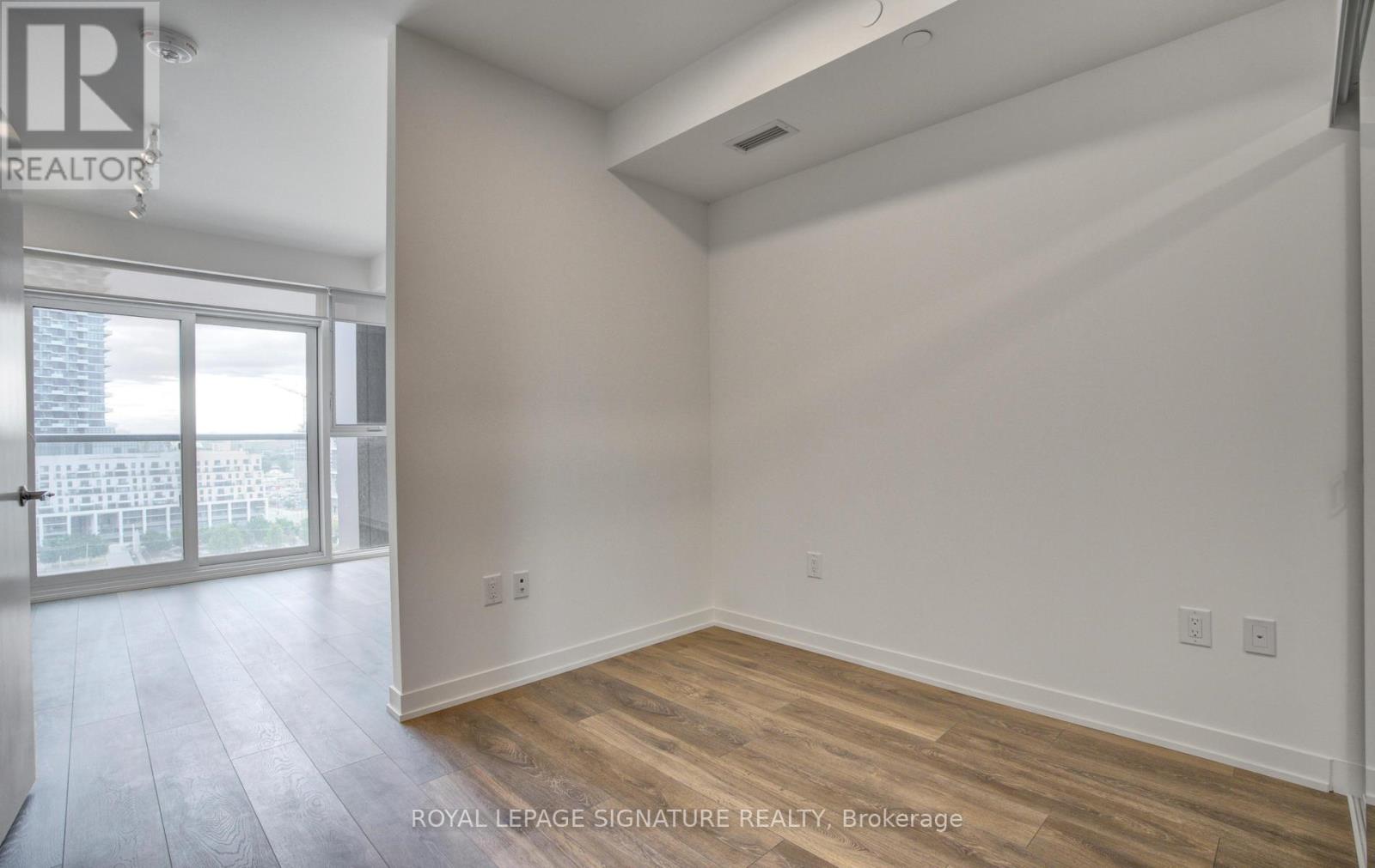 #1006 20 RICHARDSON STREET - 8