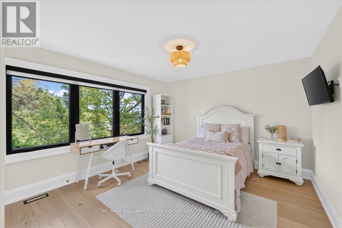 668 FLORENCE ROAD - 31