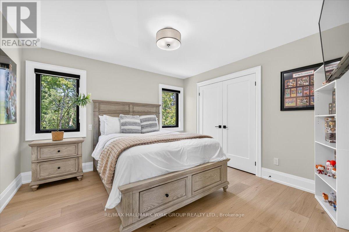 668 FLORENCE ROAD - 35