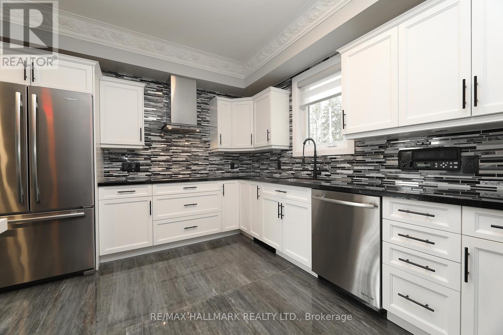 88 COLONEL DANFORTH TRAIL - 18