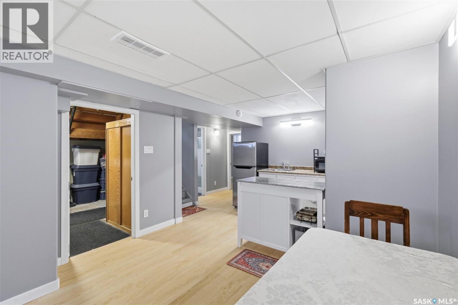 2510 Lansdowne AVENUE — photo 24