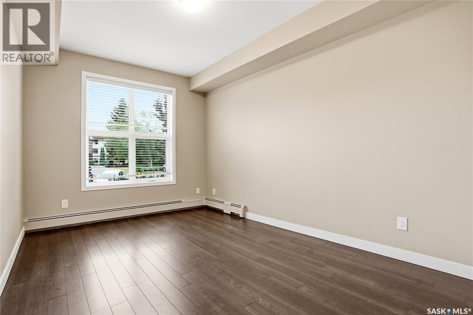 110 1035 Moss AVENUE — photo 25