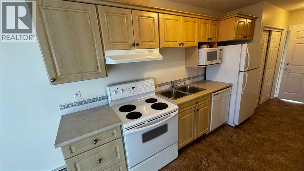 10402 111 Street - Photo 13