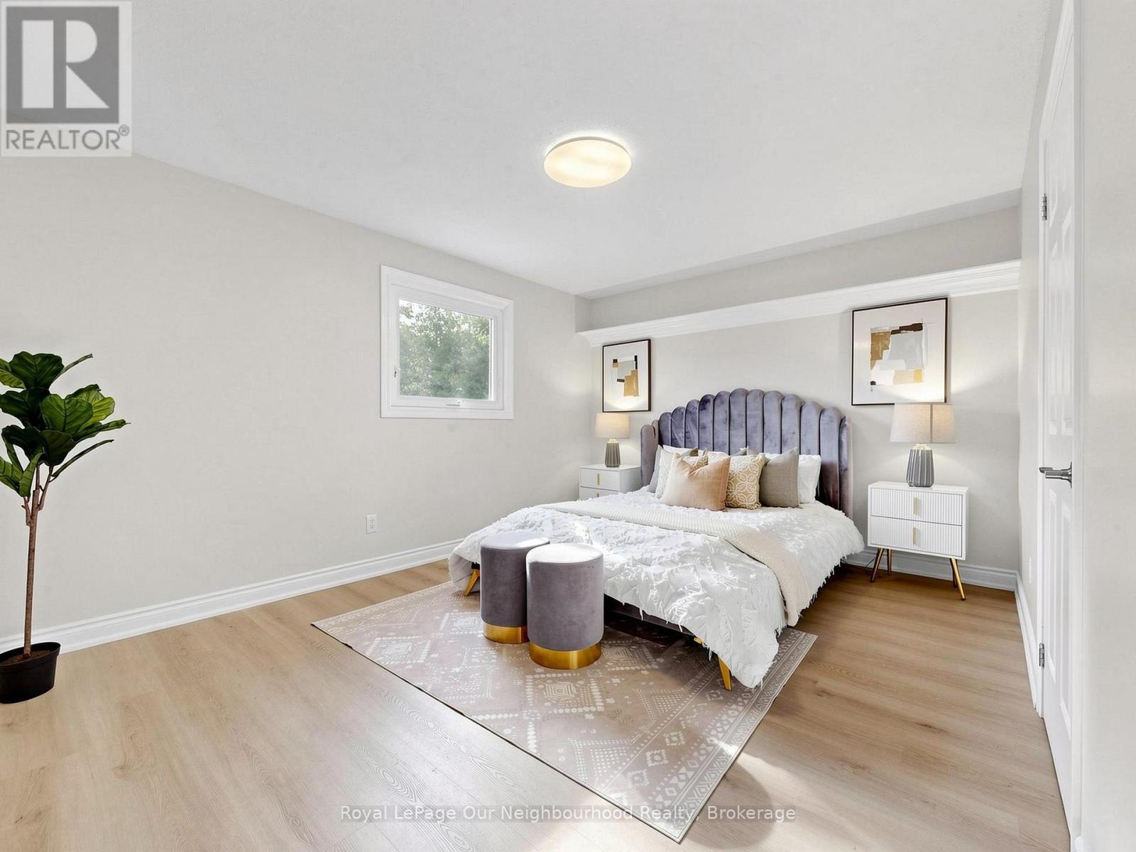 660 DUNN CRESCENT - 18