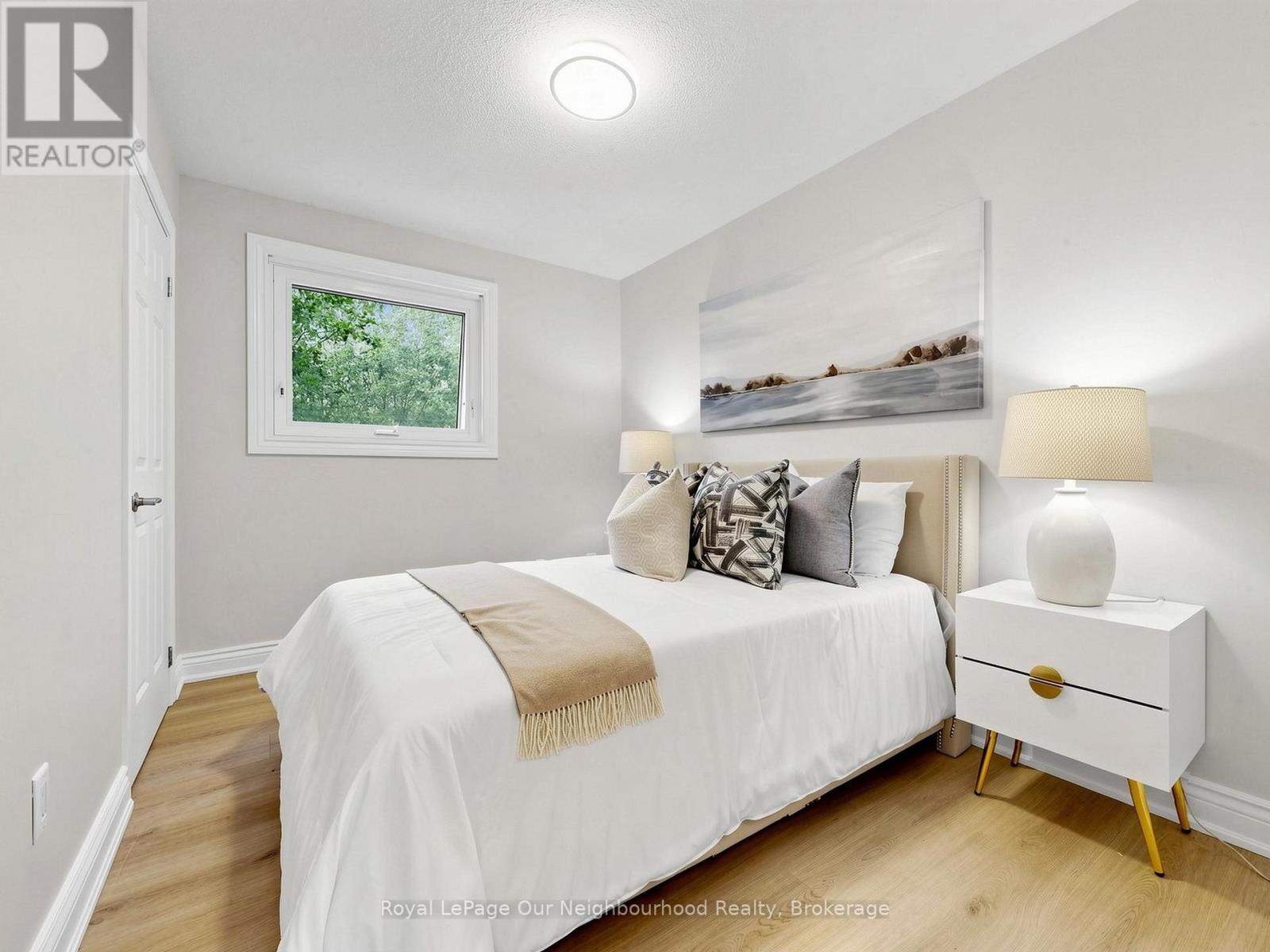 660 DUNN CRESCENT - 20