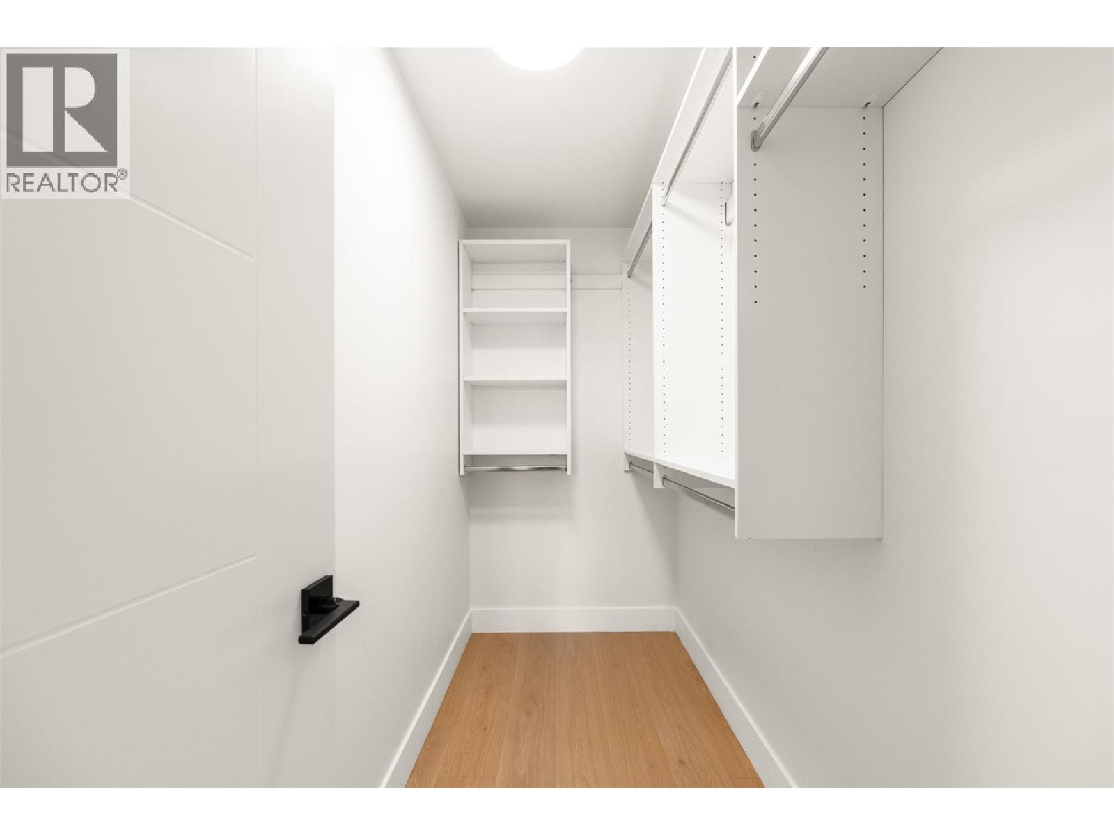 8924 Tavistock Road - 44