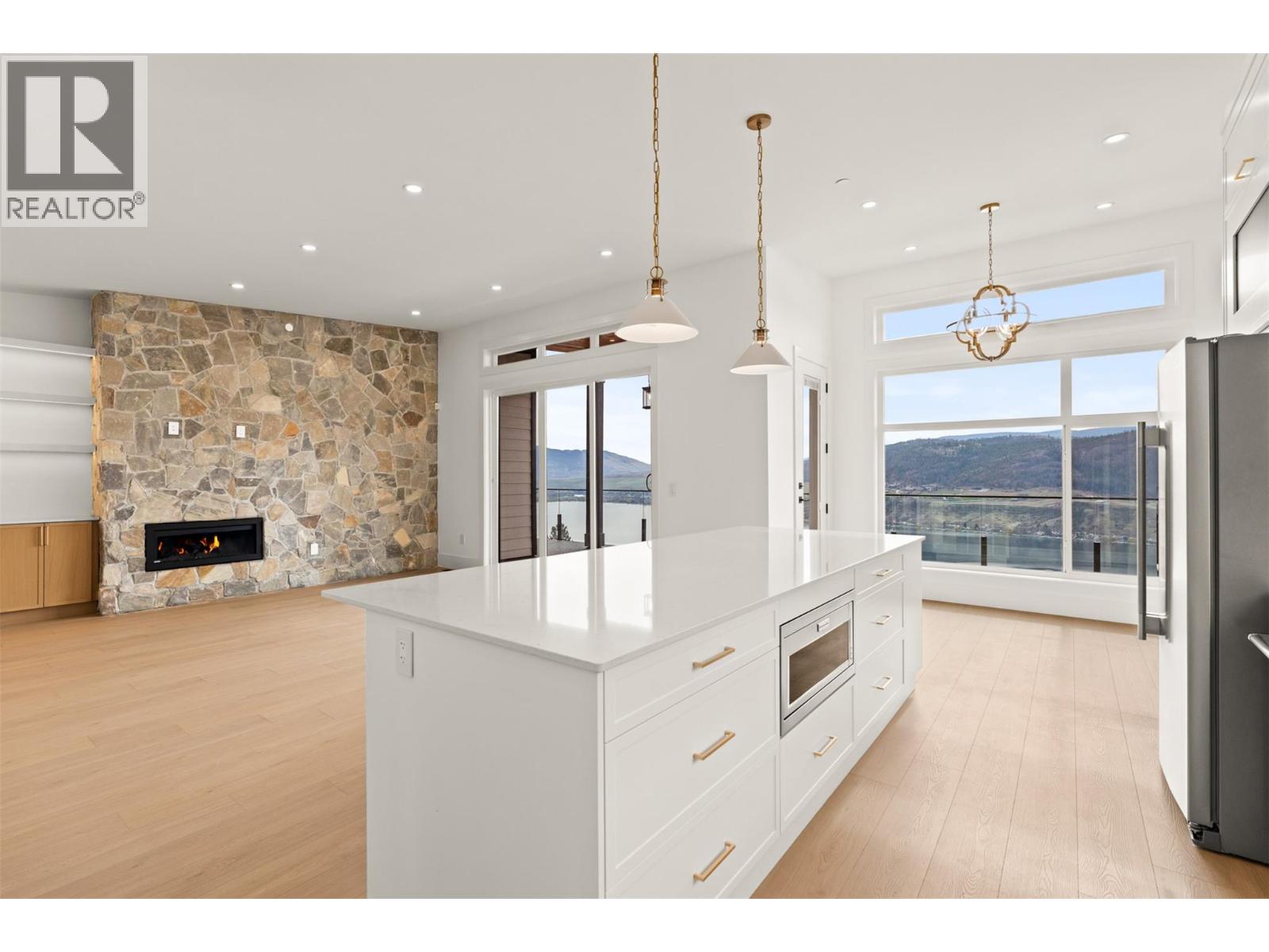 8924 Tavistock Road - 16