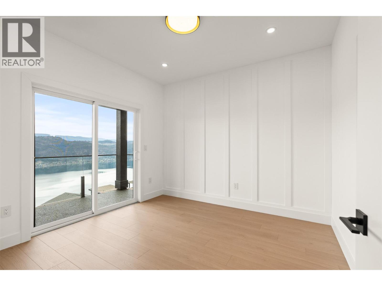 8924 Tavistock Road - 40