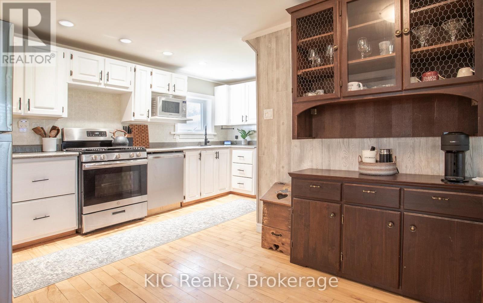 1311 CHARLES STREET - 15