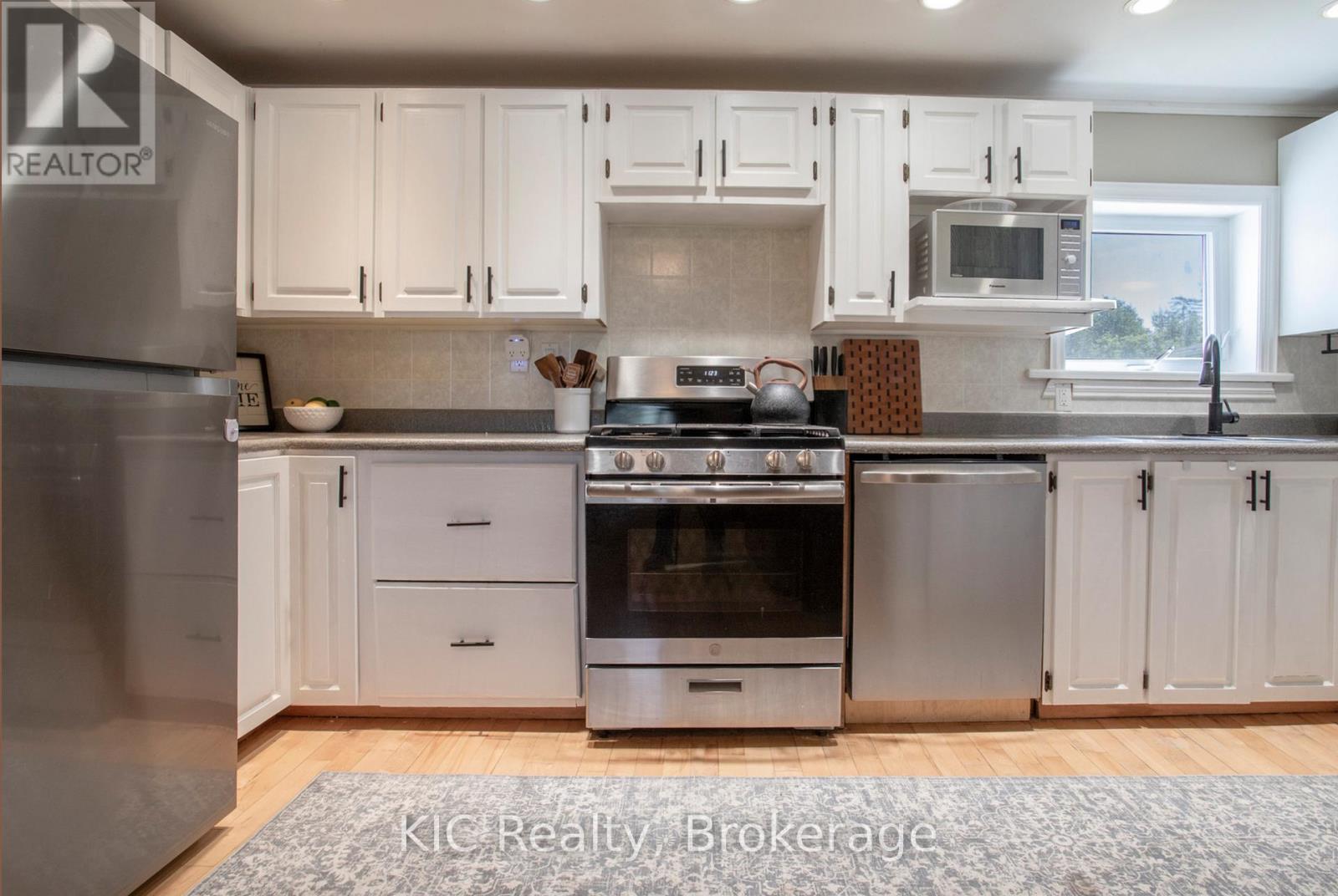 1311 CHARLES STREET - 17