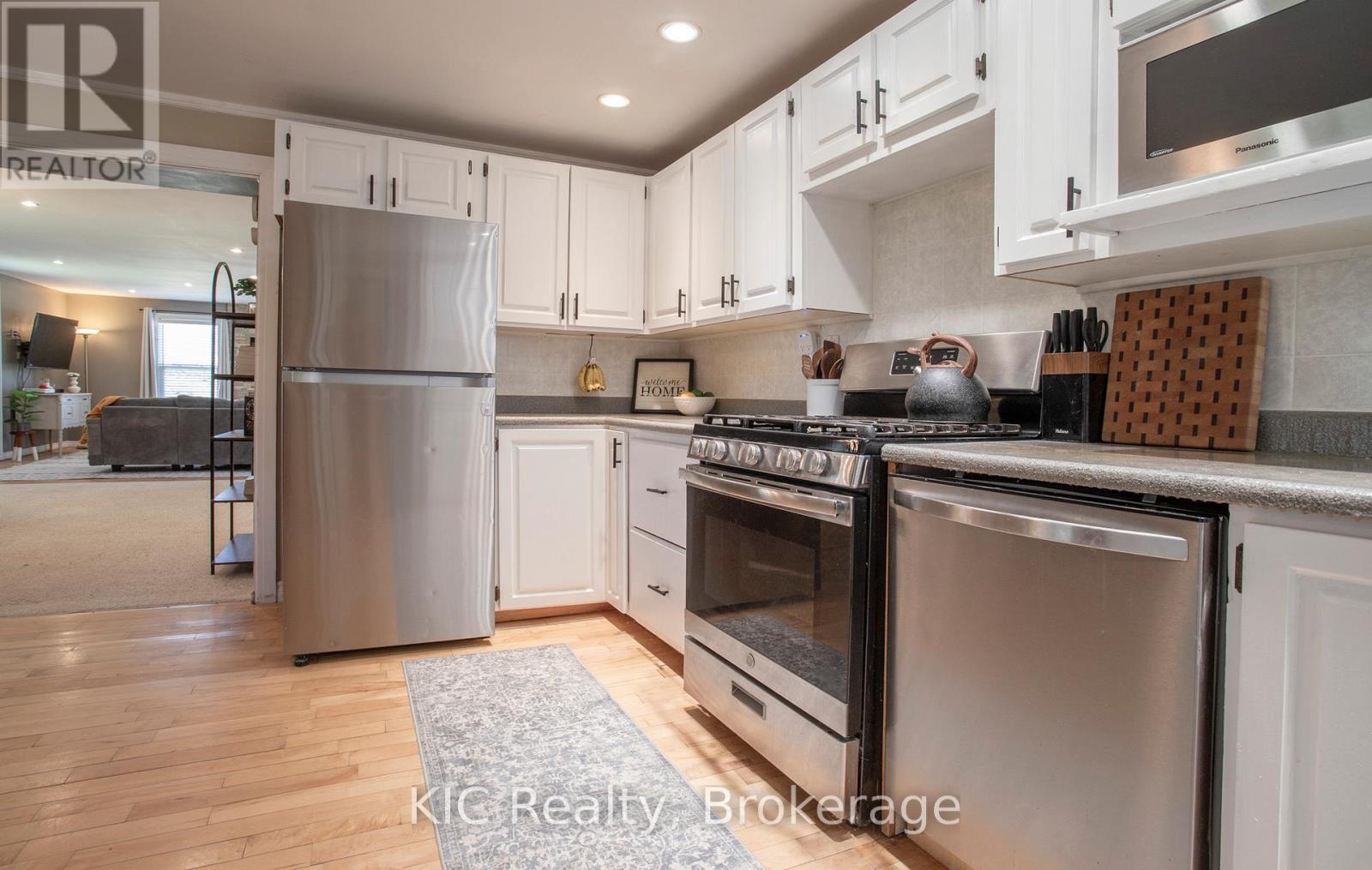 1311 CHARLES STREET - 18