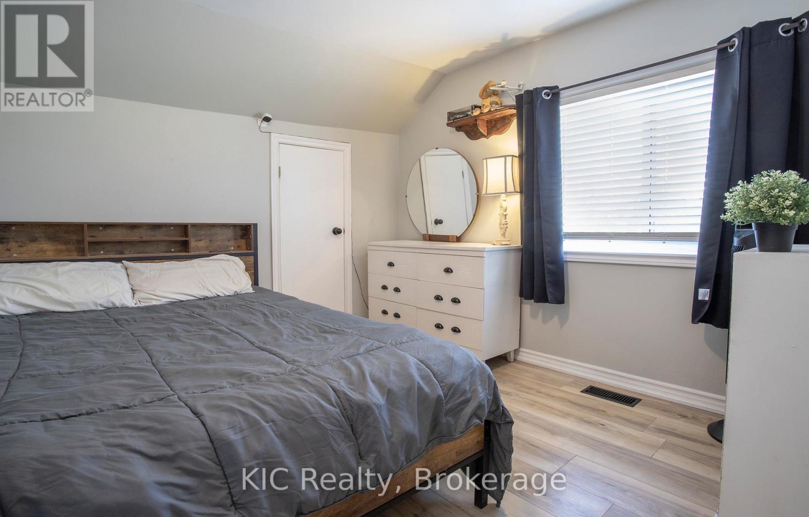 1311 CHARLES STREET - 25