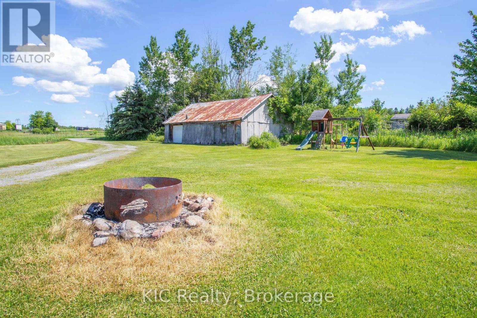 1311 CHARLES STREET - 32