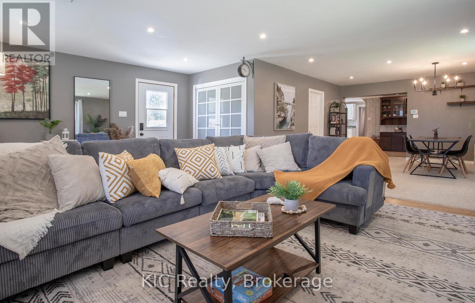 1311 CHARLES STREET - 9