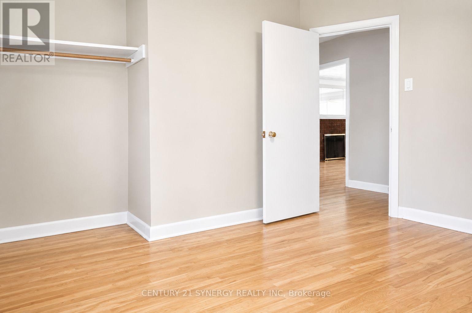3 Bed, 1 Bath House for Sale in Ottawa – 1308 ERINDALE DRIVE, Ottawa – MLS# X13459982 - Image 13