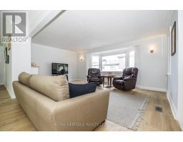 Living room - 956 Bayshore Court, Pickering, ON L1W2Y3 Photo 8