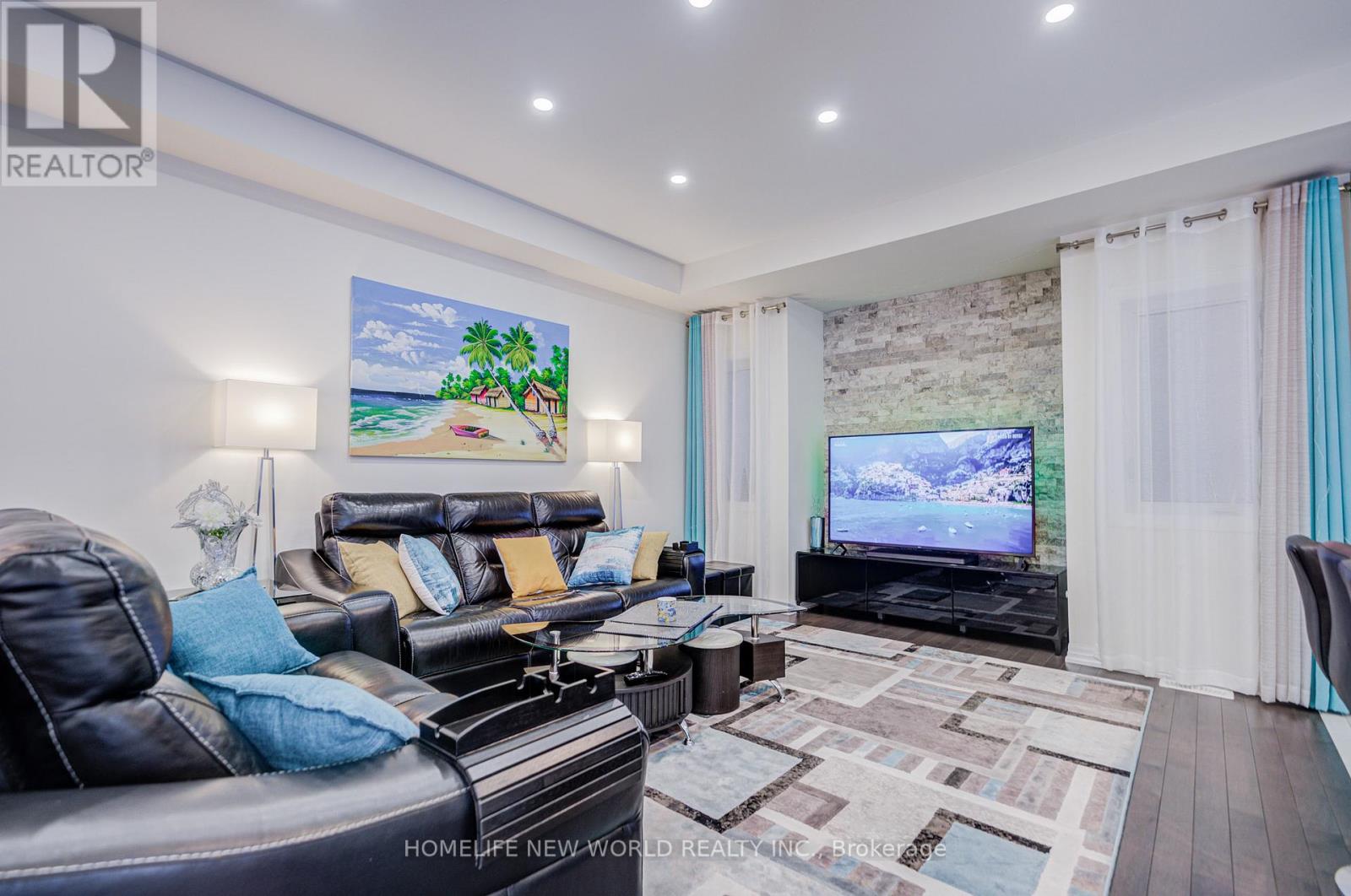 74 TANGO CRESCENT - 17