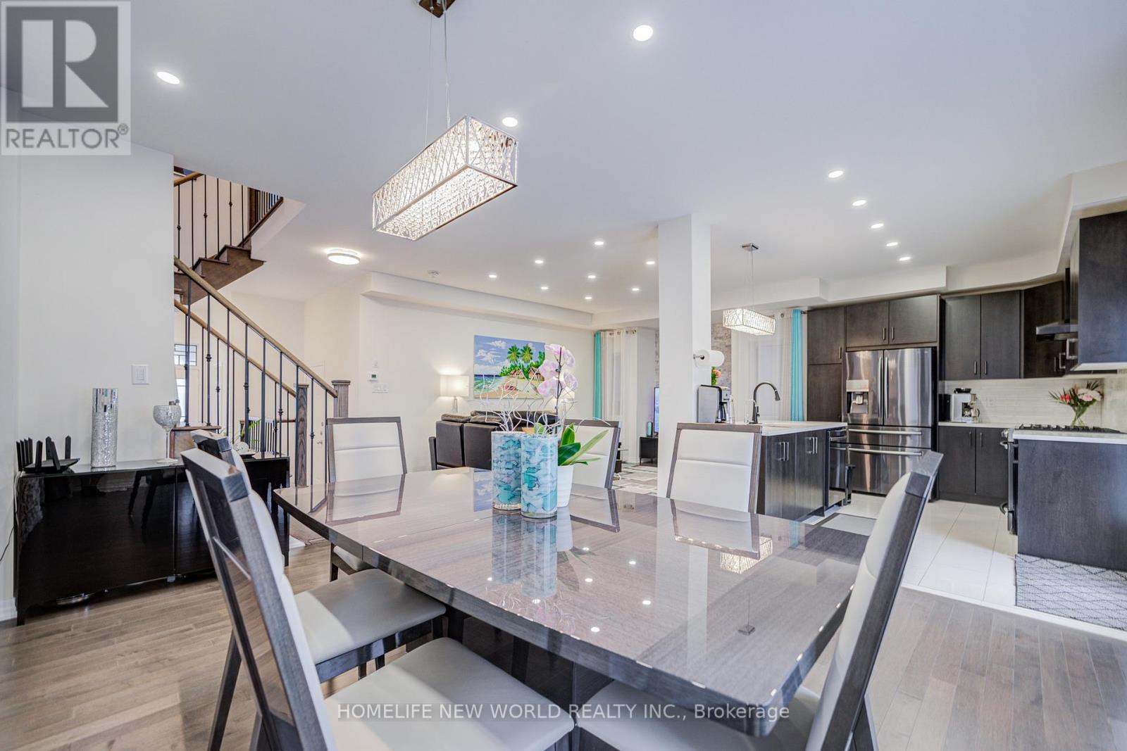 74 TANGO CRESCENT - 18