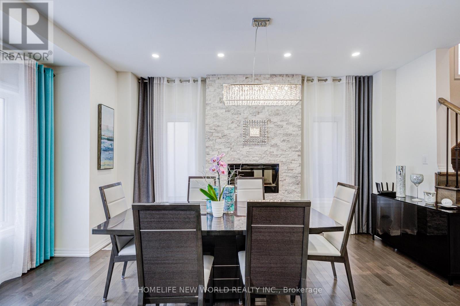 74 TANGO CRESCENT - 21