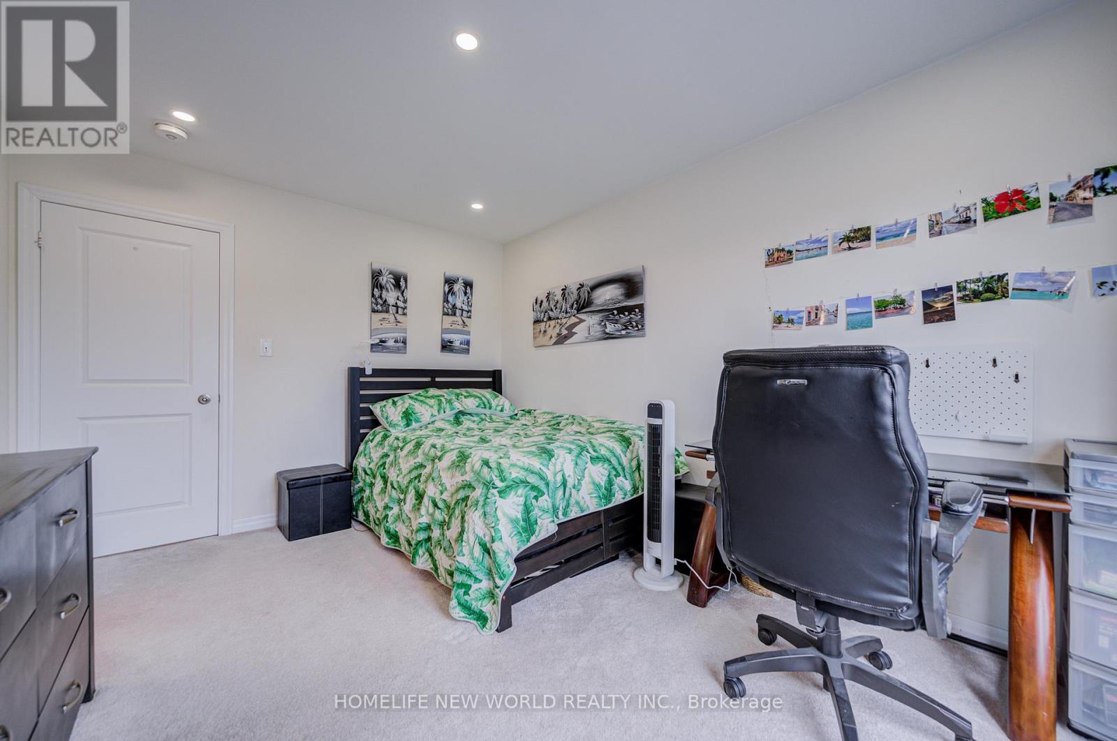 74 TANGO CRESCENT - 33