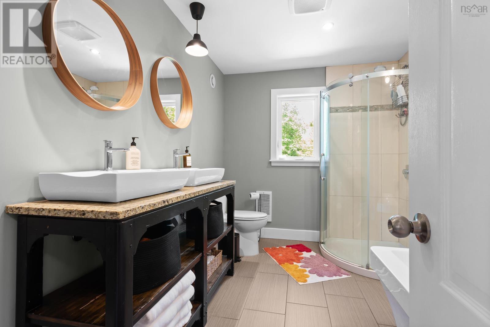 Property 23 of 49 of 90 Leeward Avenue