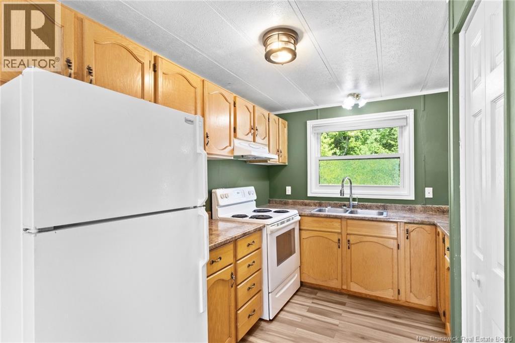 9 Booth Road - 22