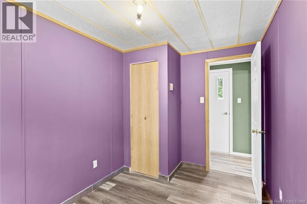 9 Booth Road - 34