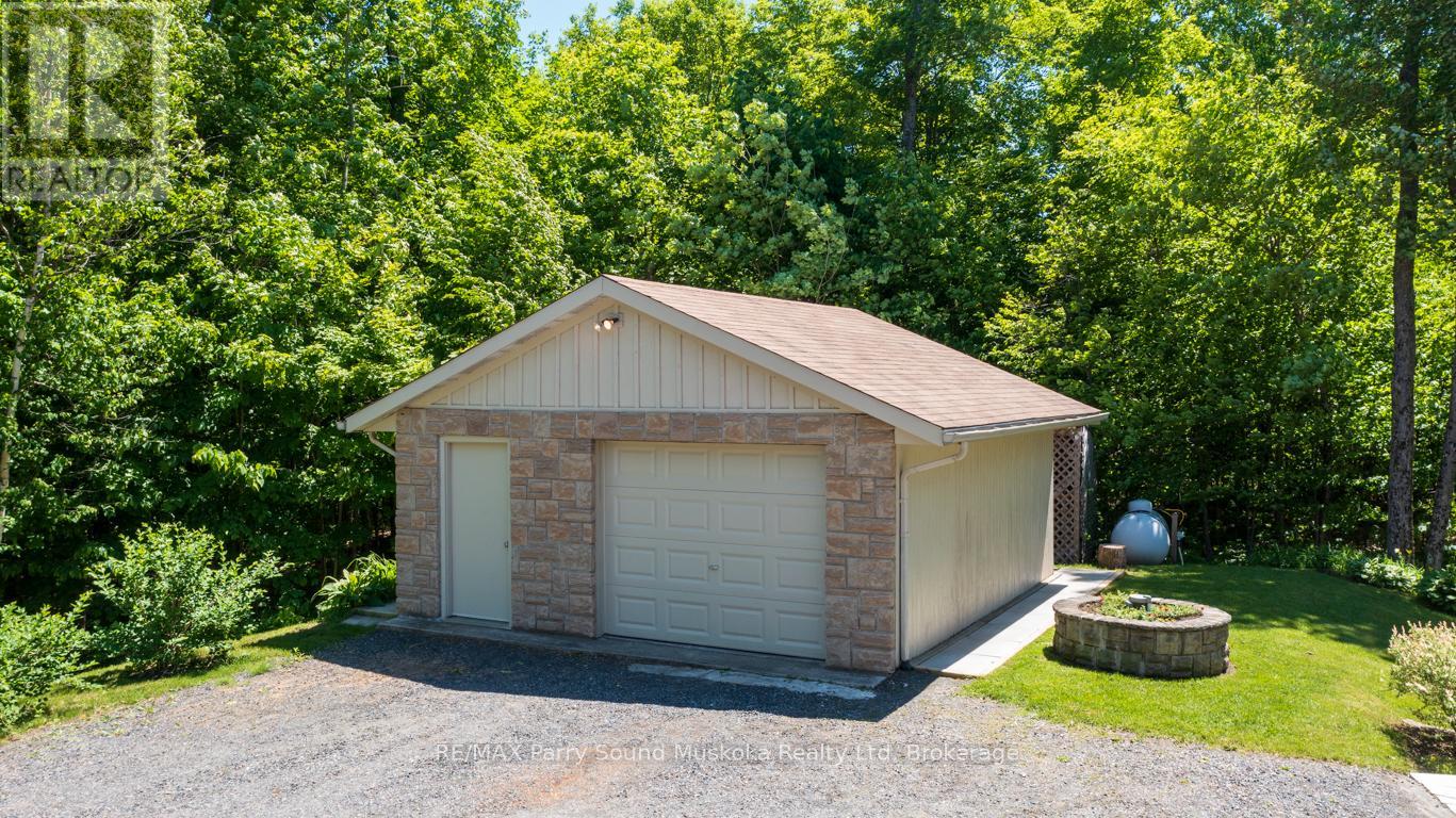 40 BEAVER TRAIL - 44