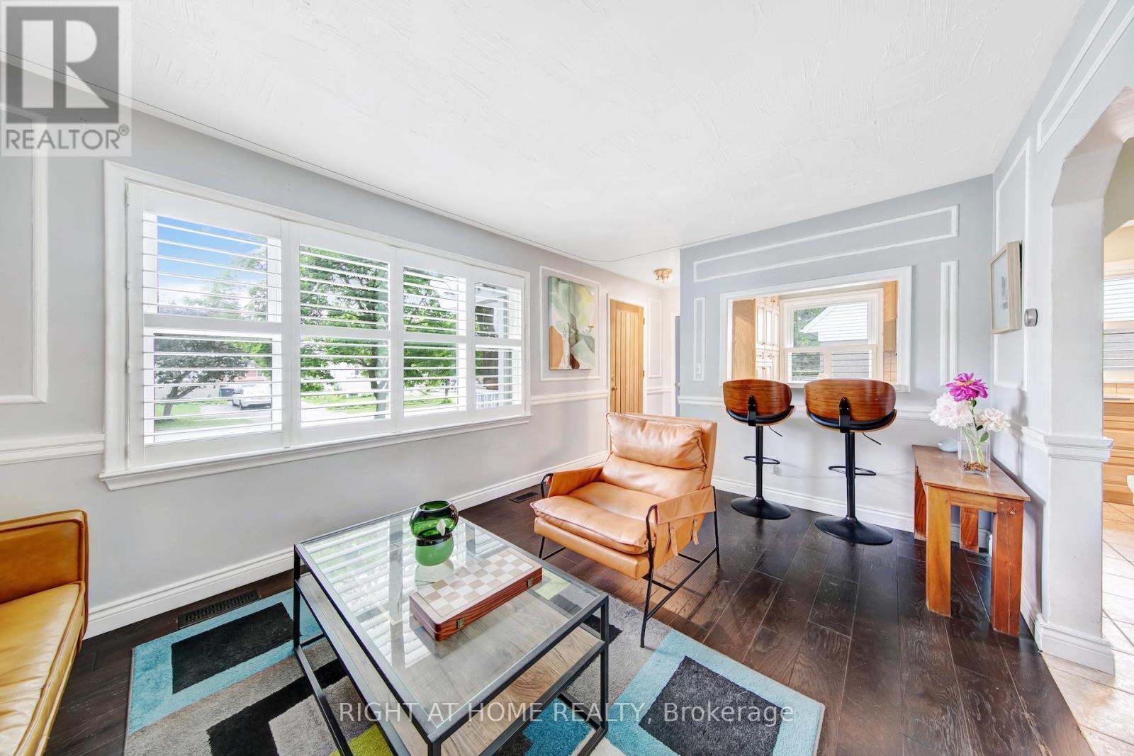 74 MCCAUL STREET - 13