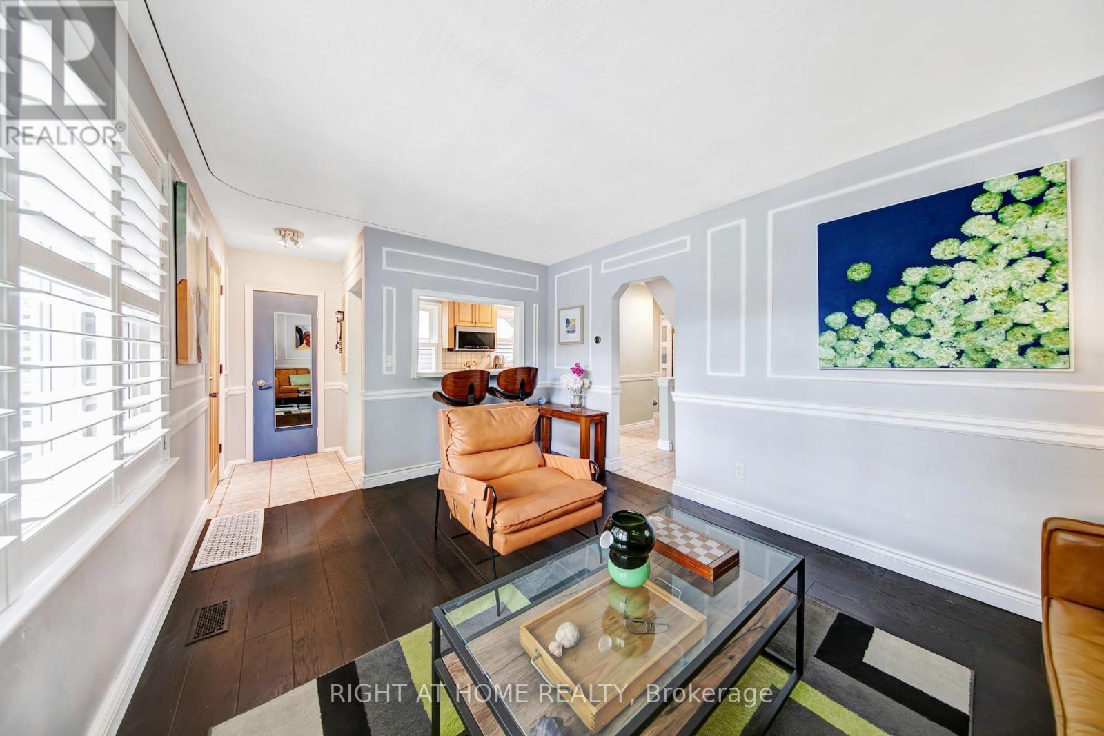 74 MCCAUL STREET - 14