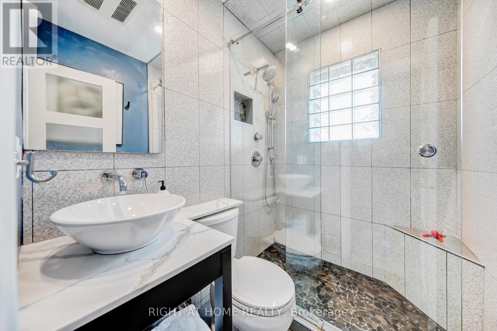 74 MCCAUL STREET - 17
