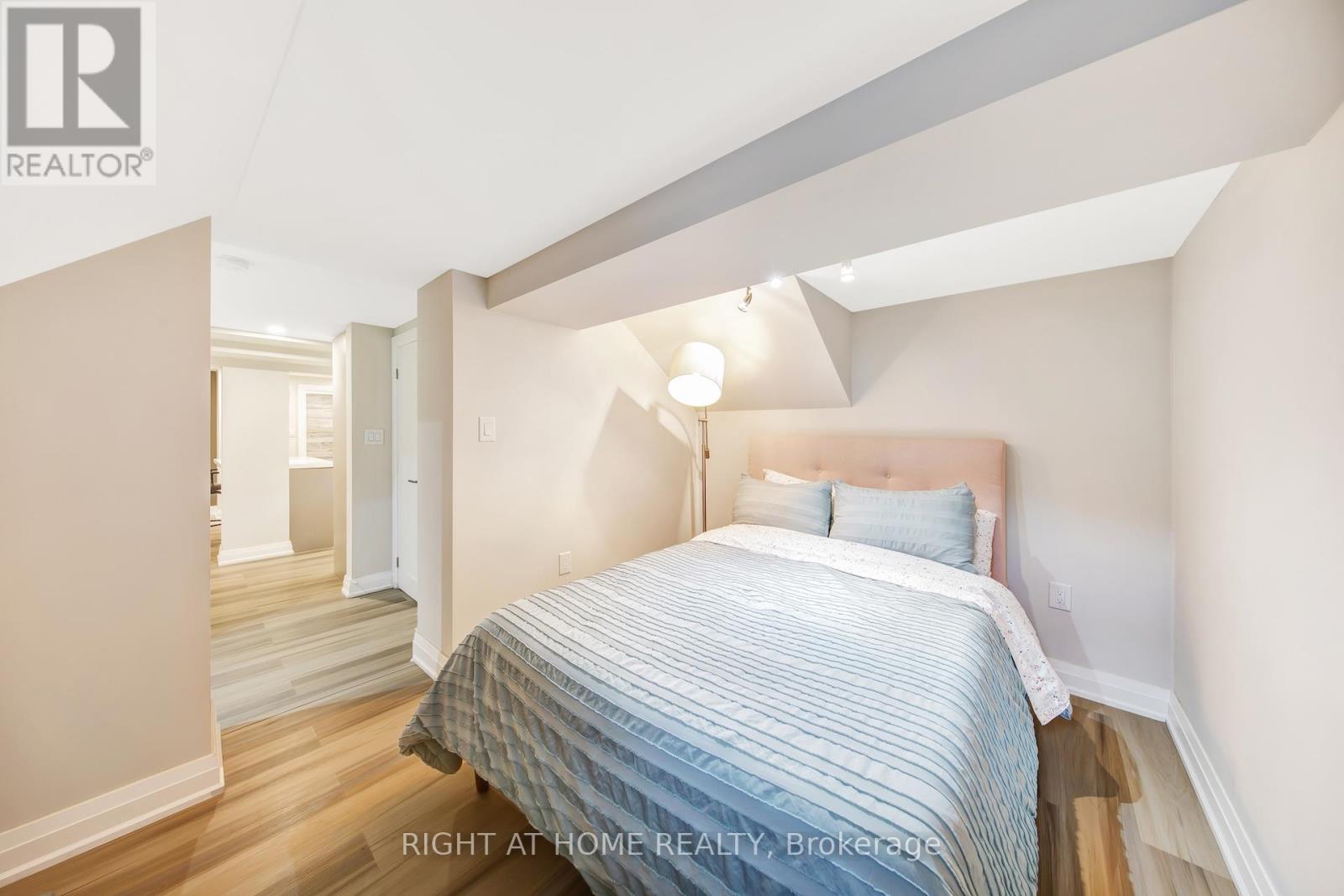 74 MCCAUL STREET - 23
