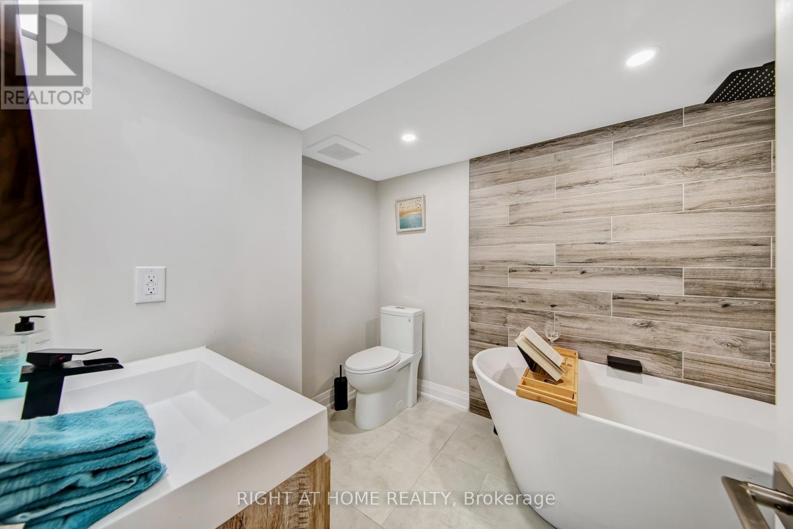 74 MCCAUL STREET - 33